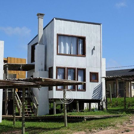 Casas Sadhana Punta Del Diablo Esterno foto